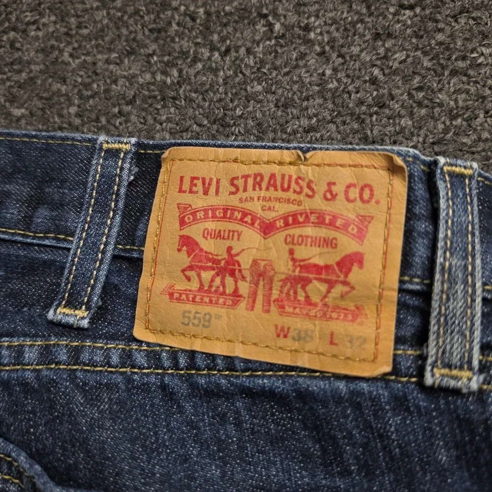 Levis 559 Relaxed Straight Jeans Mens 38x32 Blue Denim Dark Wash Casual